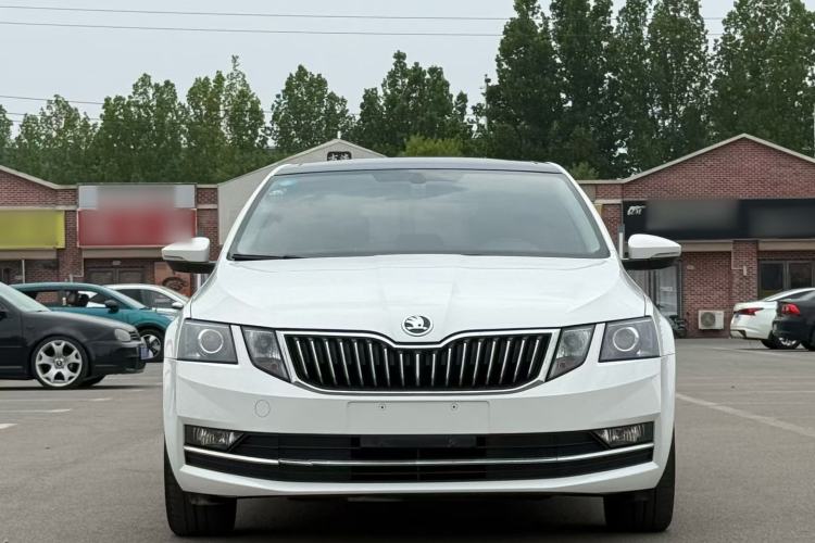 Used Skoda Octavia 2019 1.5L Automatic Smart Drive Luxury Edition China V Standard Front