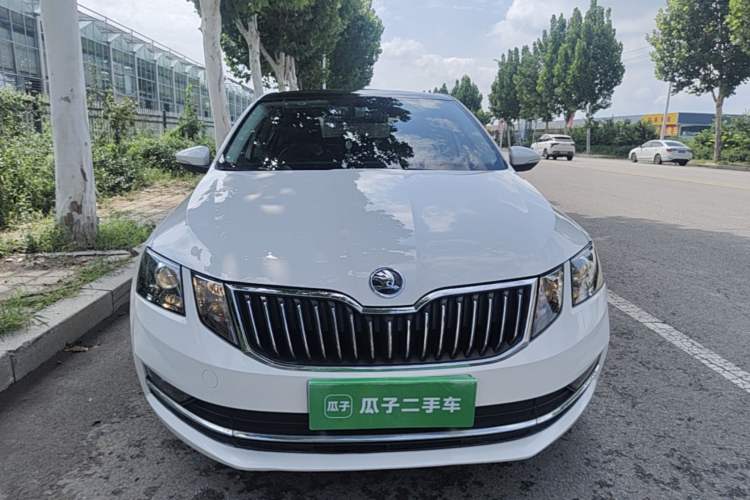 Used Skoda Octavia 2019 TSI230 DSG SmartDrive Luxury Edition China VI Front