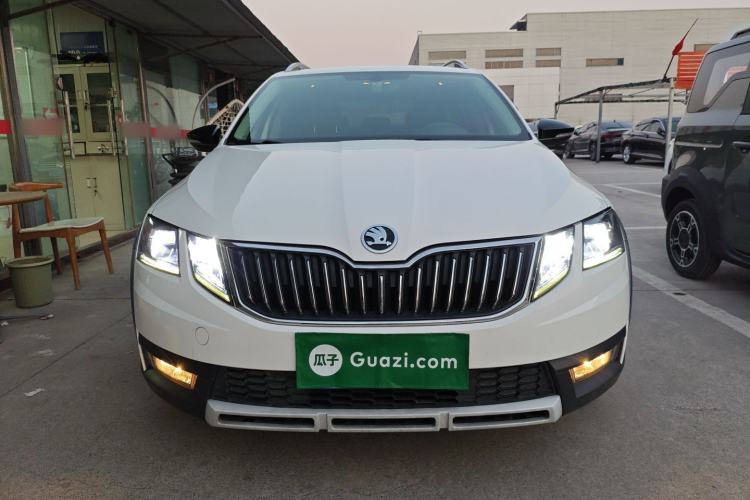 Used Skoda Octavia 2019 TSI280 DSG Luxury Edition Station Wagon China VI Standard Front