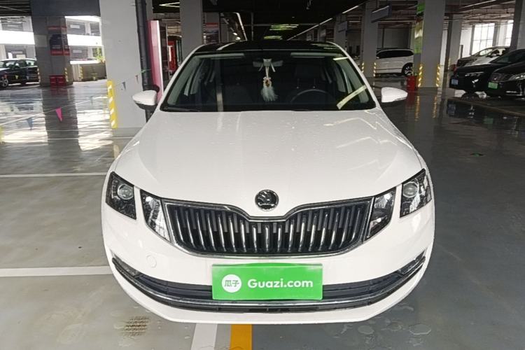 Used Skoda Octavia 2019 TSI230 DSG SmartDrive Luxury Edition China VI Front