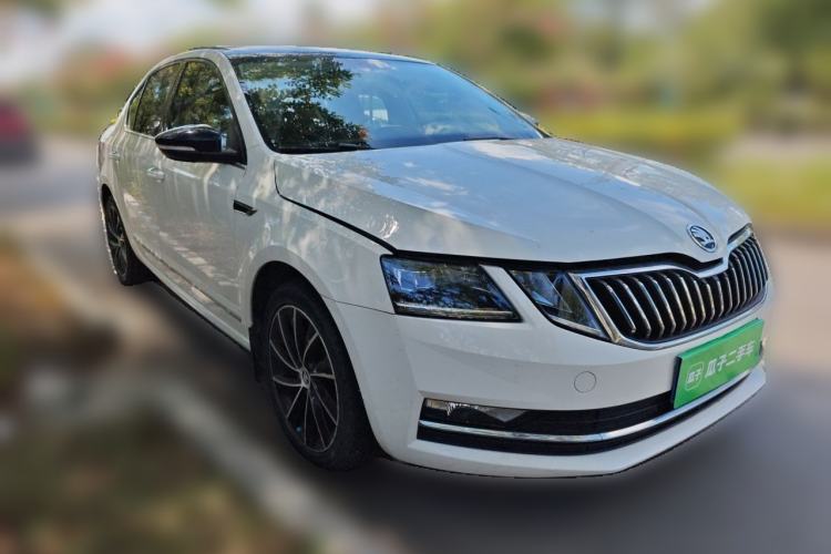 Used Skoda Octavia 2019 TSI280 DSG SmartDrive Luxury Edition China V Standard Front Right 45 Deg