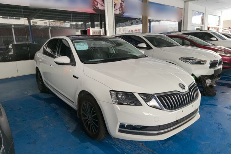 Used Skoda Octavia 2019 1.5L Automatic Smart Drive Luxury Edition China V Standard Front Right 45 Deg