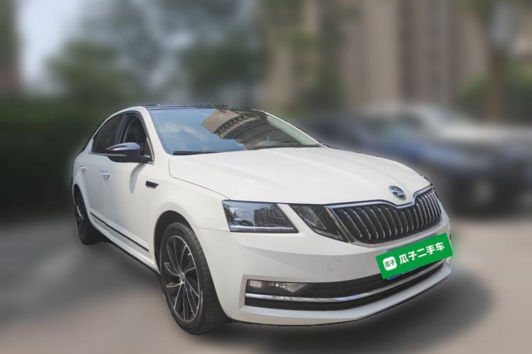 Used Skoda Octavia 2019 TSI280 DSG SmartDrive Luxury Edition China VI Front Right 45 Deg