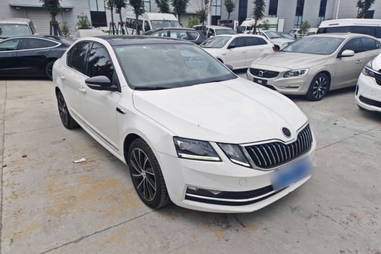 Used Skoda Octavia 2019 TSI280 DSG SmartDrive Luxury Edition China VI Front Right 45 Deg
