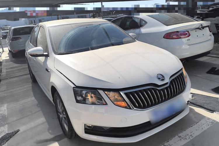 Used Skoda Octavia 2019 1.5L Automatic Comfort Edition Front Right 45 Deg