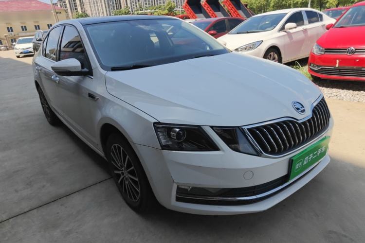 Used Skoda Octavia 2019 1.5L Automatic SmartDrive Comfort Edition China V Standard Front Right 45 Deg
