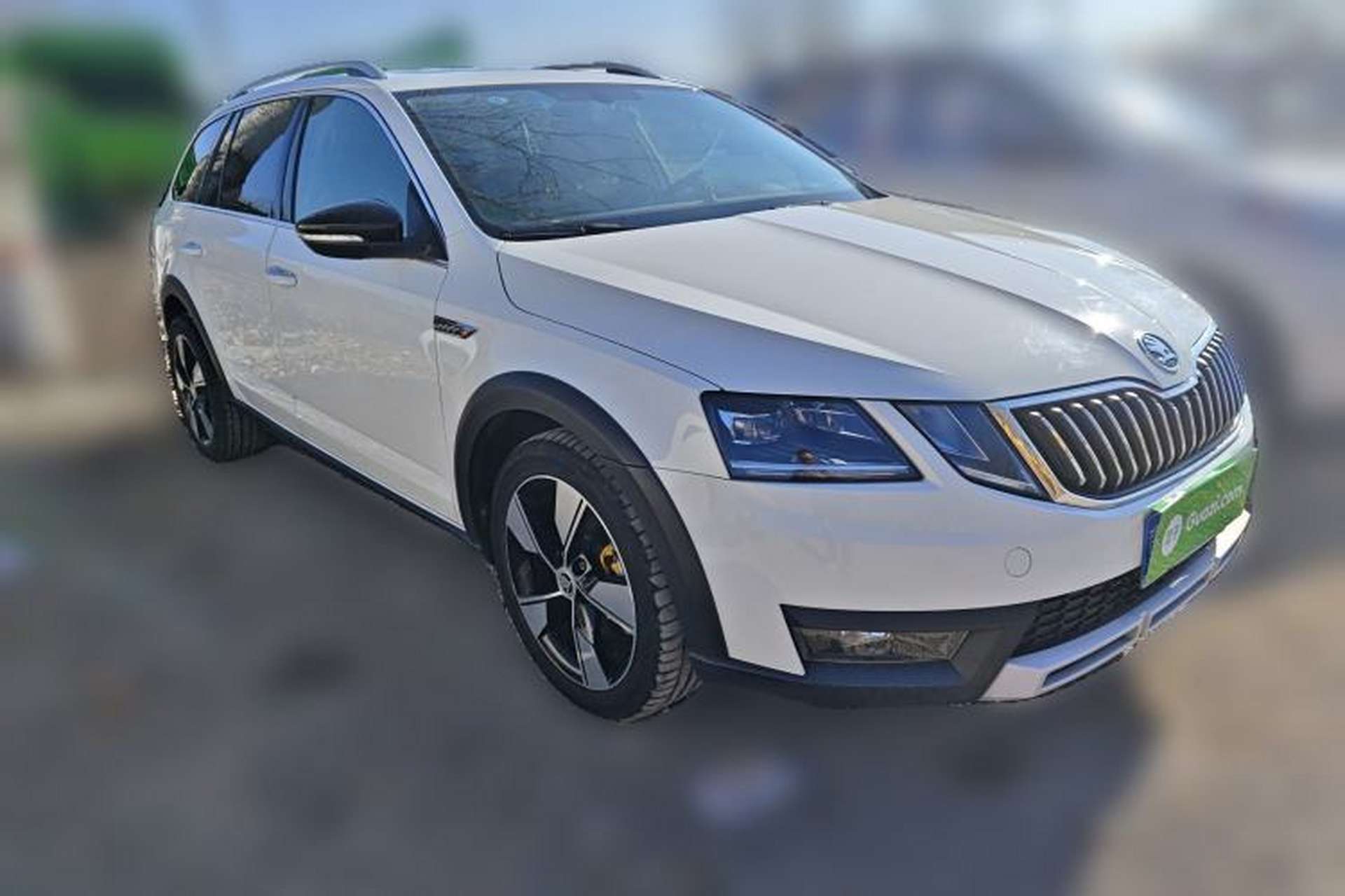 Used Skoda Octavia 2019 TSI280 DSG Luxury Edition Station Wagon China VI Standard Front Right 45 Deg