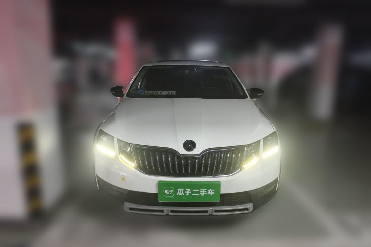 Used Skoda Octavia 2019 TSI280 DSG Luxury Edition Station Wagon China VI Standard Front