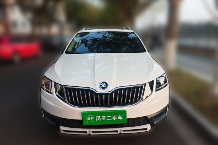 Used Skoda Octavia 2019 TSI280 DSG Luxury Edition Station Wagon China VI Standard Front