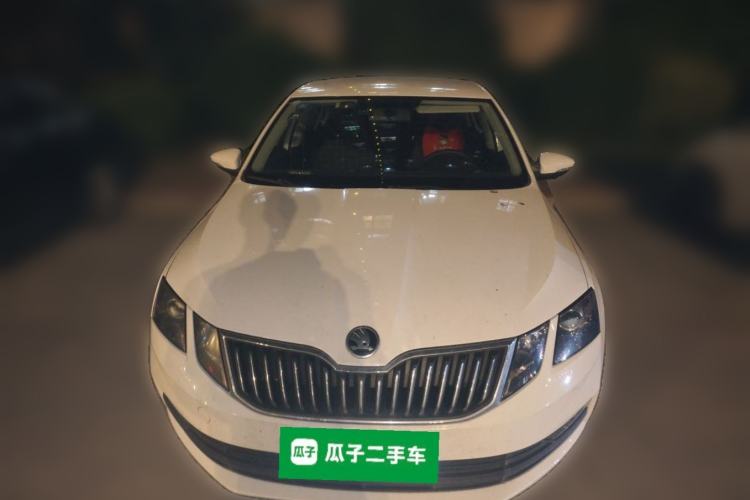 Used Skoda Octavia 2019 1.5L Automatic SmartDrive Comfort Edition China VI Standard Front