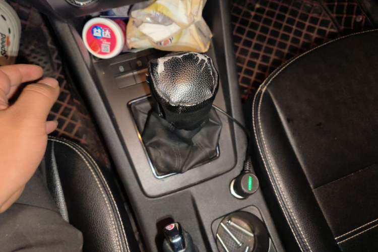 Used Skoda Octavia 2019 1.5L Manual Standard Edition China VI Gear Lever