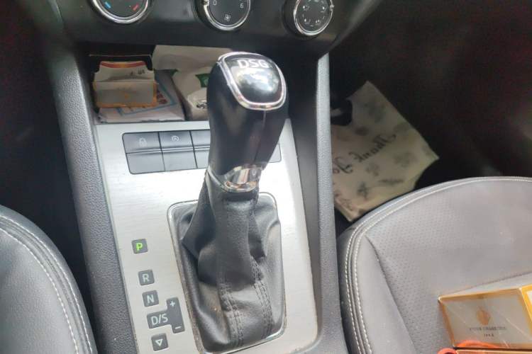Used Skoda Octavia 2019 TSI230 DSG SmartDrive Comfort Edition China V Standard Gear Lever