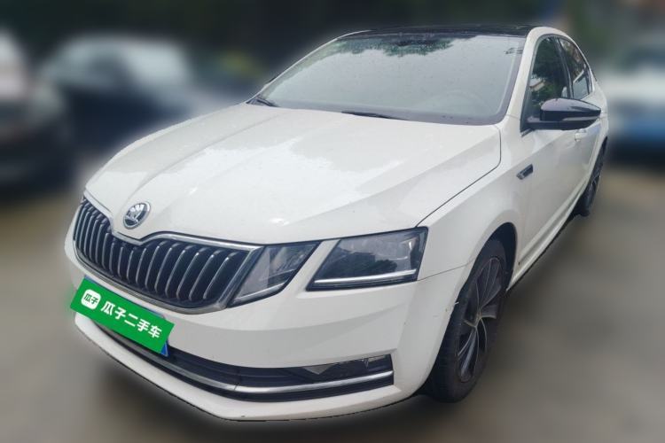Used Skoda Octavia 2019 TSI280 DSG SmartDrive Luxury Edition China VI Guazi used car, China used car export, Used car for sale, Used cars, Cheapest cars for sale