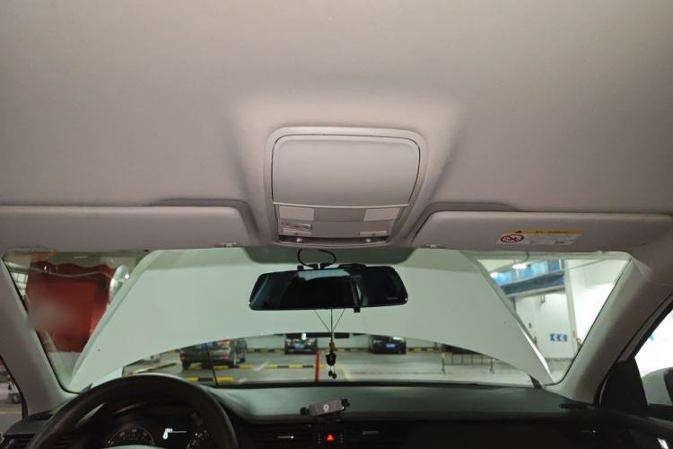 Used Skoda Octavia 2019 1.5L Manual Standard Edition China VI Headliner