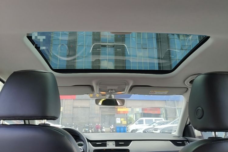 Used Skoda Octavia 2019 1.5L Automatic Smart Drive Luxury Edition China V Standard Headliner