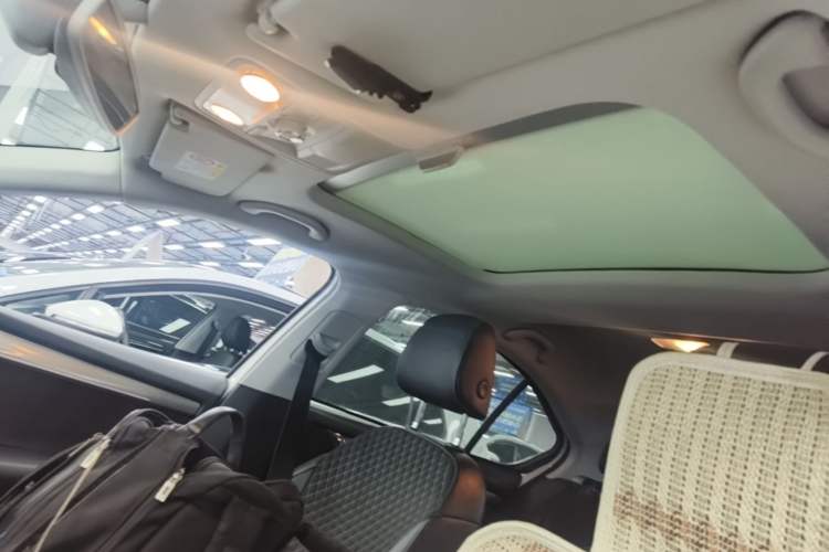 Used Skoda Octavia 2019 1.5L Automatic Smart Drive Luxury Edition China V Standard Headliner
