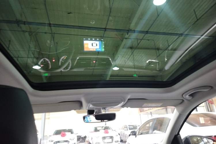 Used Skoda Octavia 2019 TSI280 DSG Luxury Edition Station Wagon China VI Standard Headliner