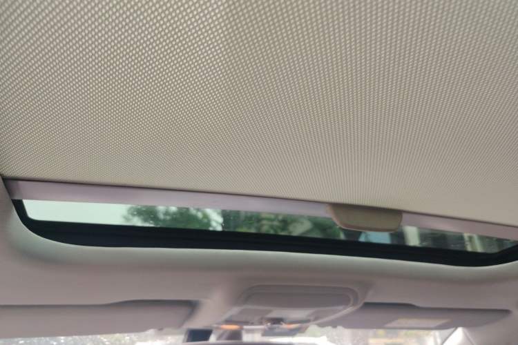 Used Skoda Octavia 2019 TSI280 DSG SmartDrive Luxury Edition China VI Headliner