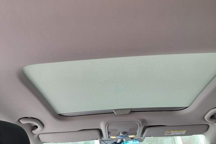 Used Skoda Octavia 2019 TSI230 DSG SmartDrive Luxury Edition China VI Headliner