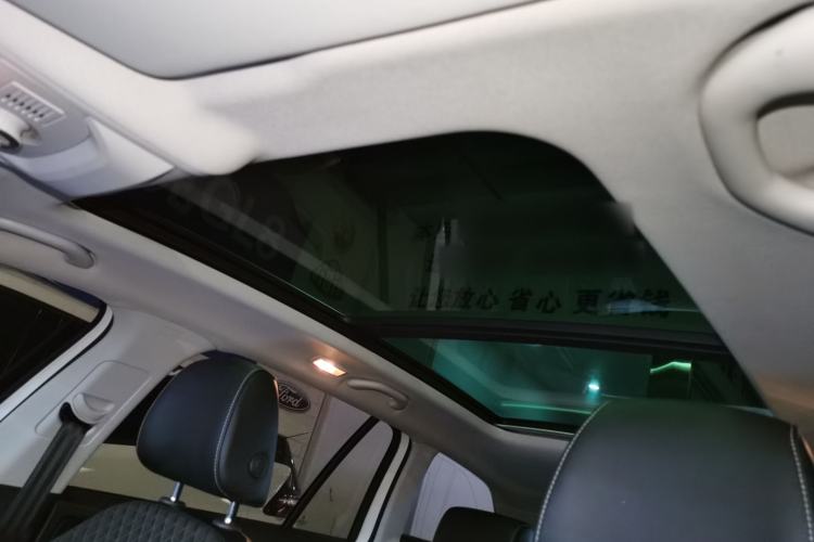 Used Skoda Octavia 2019 TSI280 DSG Luxury Edition Station Wagon China VI Standard Headliner
