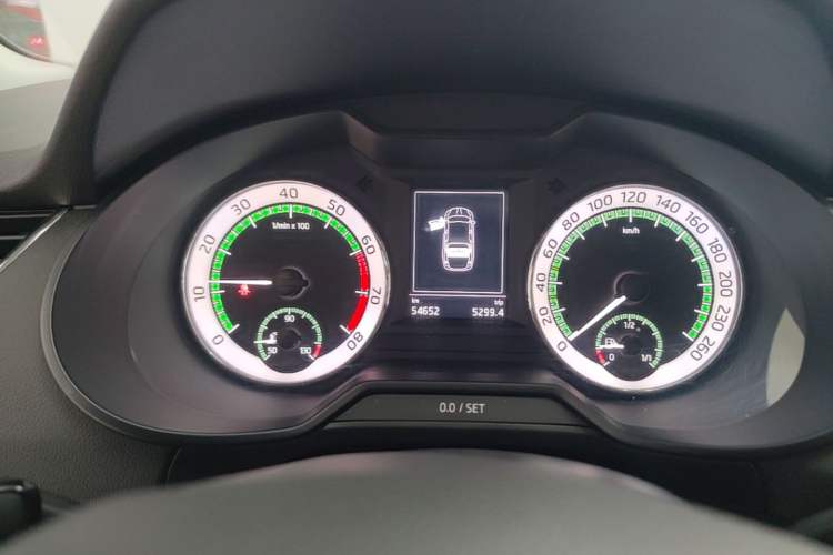 Used Skoda Octavia 2019 TSI280 DSG SmartDrive Luxury Edition China VI Instrument Cluster