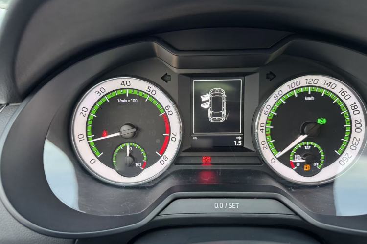 Used Skoda Octavia 2019 TSI280 DSG Luxury Edition Station Wagon China VI Standard Instrument Cluster