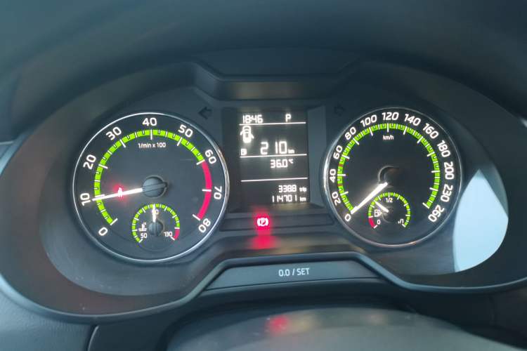 Used Skoda Octavia 2019 1.5L Automatic SmartDrive Comfort Edition China V Standard Instrument Cluster