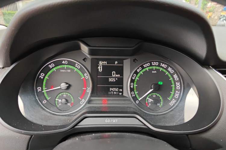 Used Skoda Octavia 2019 1.5L Automatic SmartDrive Comfort Edition China V Standard Instrument Cluster