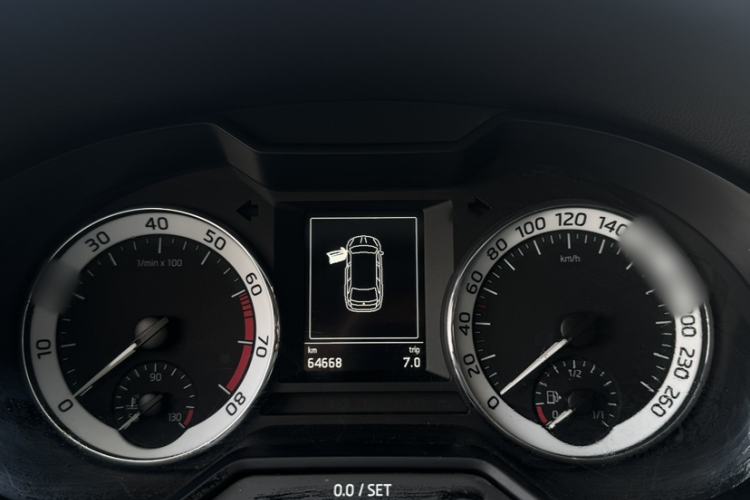 Used Skoda Octavia 2019 TSI280 DSG Luxury Edition Station Wagon China VI Standard Instrument Cluster