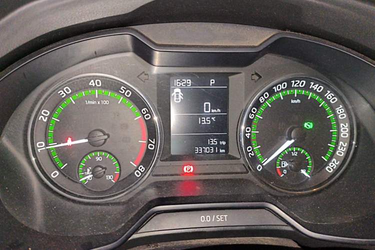 Used Skoda Octavia 2019 1.5L Automatic SmartDrive Comfort Edition China V Standard Instrument Cluster