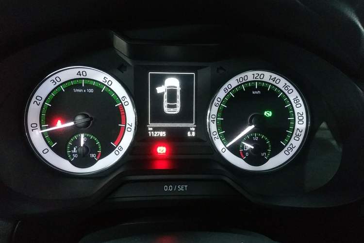 Used Skoda Octavia 2019 TSI280 DSG Luxury Edition Station Wagon China VI Standard Instrument Cluster