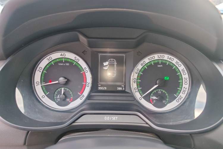 Used Skoda Octavia 2019 TSI280 DSG Luxury Edition Station Wagon China VI Standard Instrument Cluster