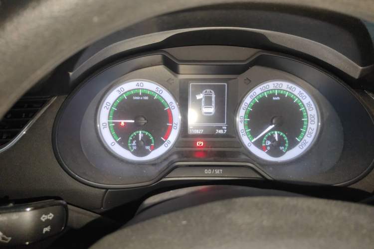 Used Skoda Octavia 2019 TSI280 DSG Luxury Edition Station Wagon China VI Standard Instrument Cluster