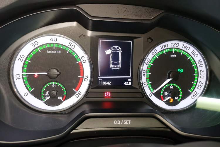 Used Skoda Octavia 2019 TSI280 DSG Luxury Edition Station Wagon China VI Standard Instrument Cluster