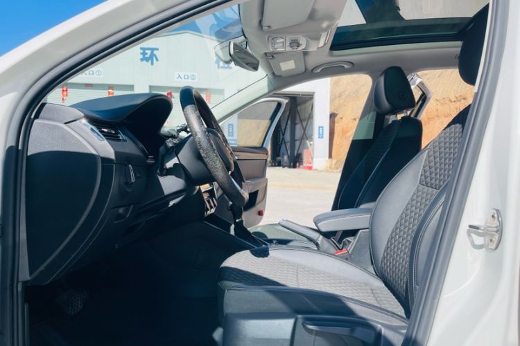 Used Skoda Octavia 2019 TSI230 DSG Luxury Edition Station Wagon China V Standard Interior 2