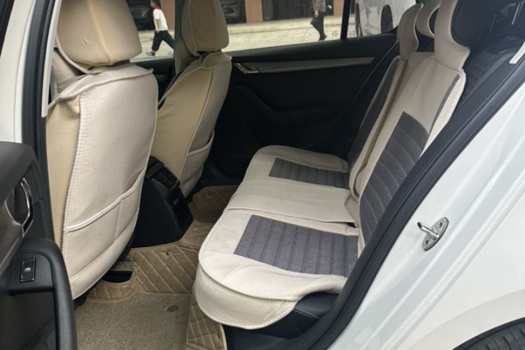 Used Skoda Octavia 2019 TSI280 DSG SmartDrive Luxury Edition China VI Interior 3