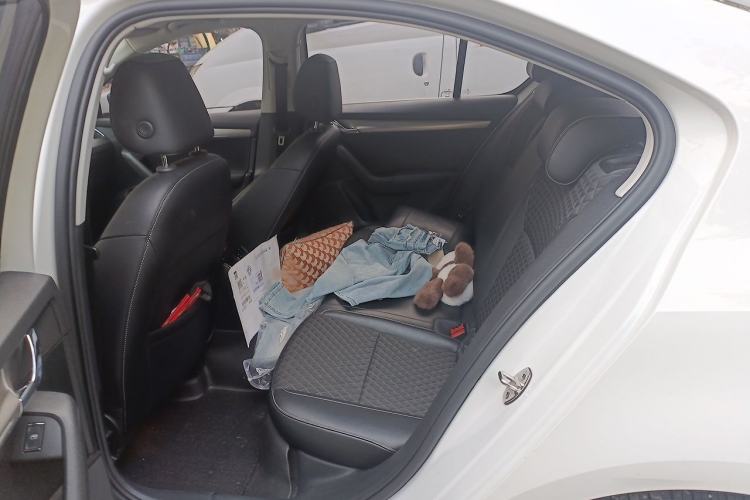 Used Skoda Octavia 2019 TSI230 DSG Comfort Edition Interior 4
