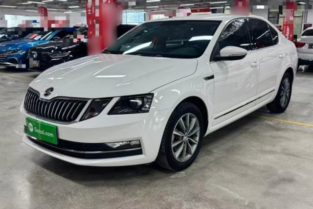 Used Skoda Octavia 2019 1.5L Automatic SmartDrive Comfort Edition China VI Standard