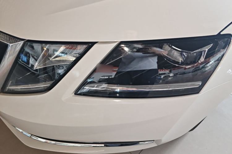 Used Skoda Octavia 2019 TSI280 DSG Luxury Edition Left Front Headlight