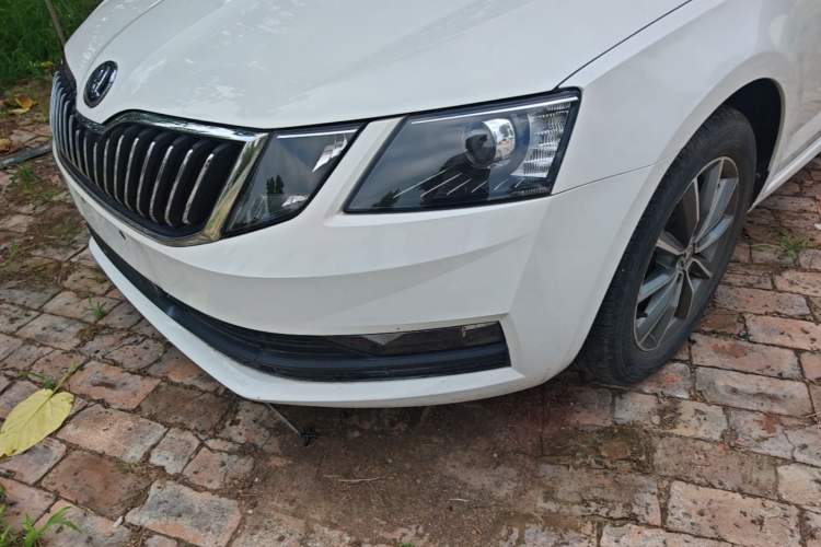 Used Skoda Octavia 2019 1.5L Automatic SmartDrive Comfort Edition China VI Standard Left Front Headlight
