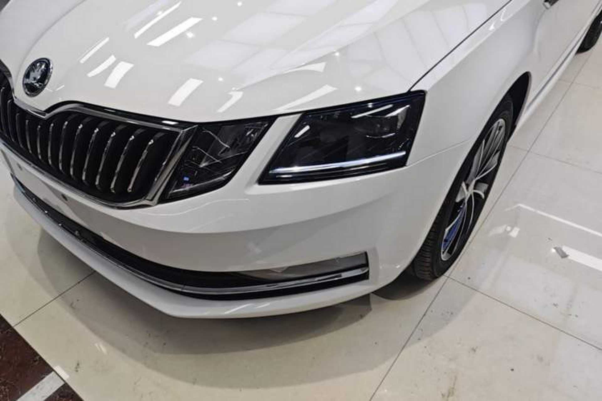 Used Skoda Octavia 2019 TSI280 DSG Luxury Edition Left Front Headlight