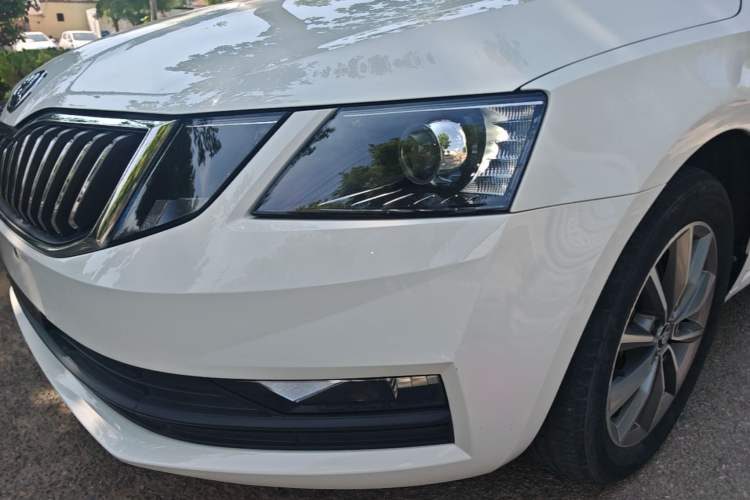 Used Skoda Octavia 2019 1.5L Automatic Comfort Edition Left Front Headlight