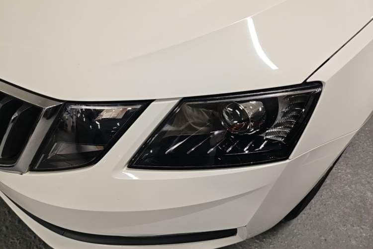 Used Skoda Octavia 2019 1.5L Automatic Comfort Edition Left Front Headlight