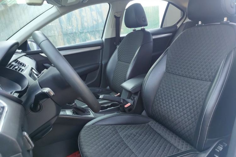 Used Skoda Octavia 2019 TSI280 DSG Luxury Edition Left Front Seat