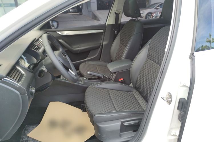 Used Skoda Octavia 2019 TSI280 DSG SmartDrive Luxury Edition China V Standard Left Front Seat