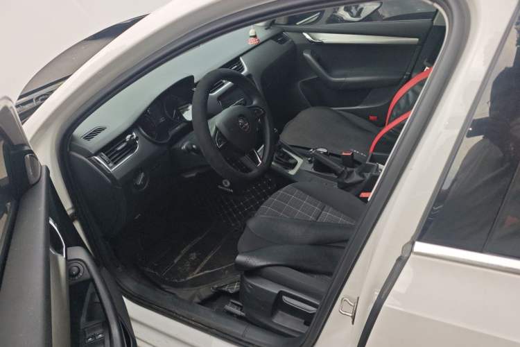 Used Skoda Octavia 2019 TSI230 DSG SmartDrive Comfort Edition China V Standard Left Front Seat