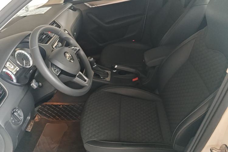 Used Skoda Octavia 2019 TSI280 DSG Luxury Edition Left Front Seat