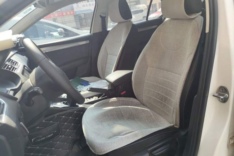 Used Skoda Octavia 2019 1.5L Manual SmartDrive Luxury Edition China VI Standard Left Front Seat