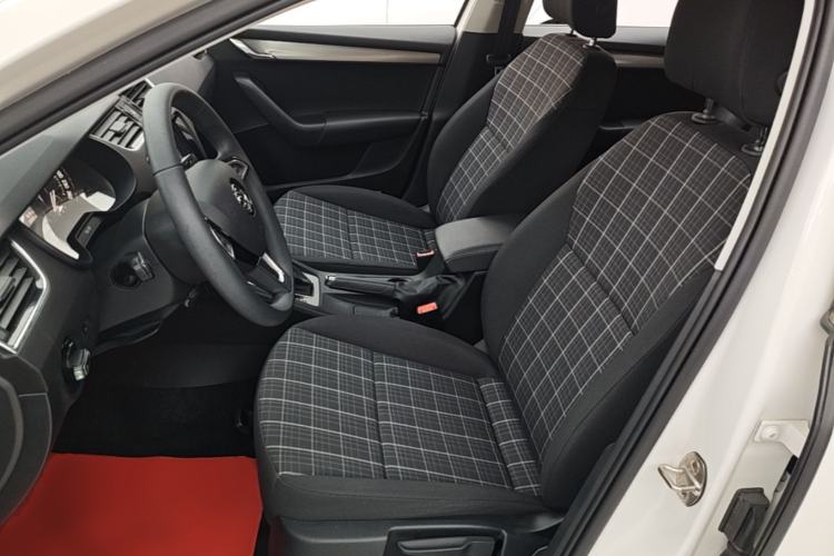 Used Skoda Octavia 2019 TSI230 DSG Smart & Comfort Edition China VI Standard Left Front Seat