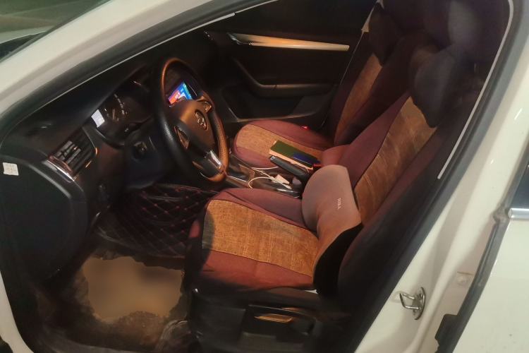 Used Skoda Octavia 2019 1.5L Automatic SmartDrive Comfort Edition China VI Standard Left Front Seat